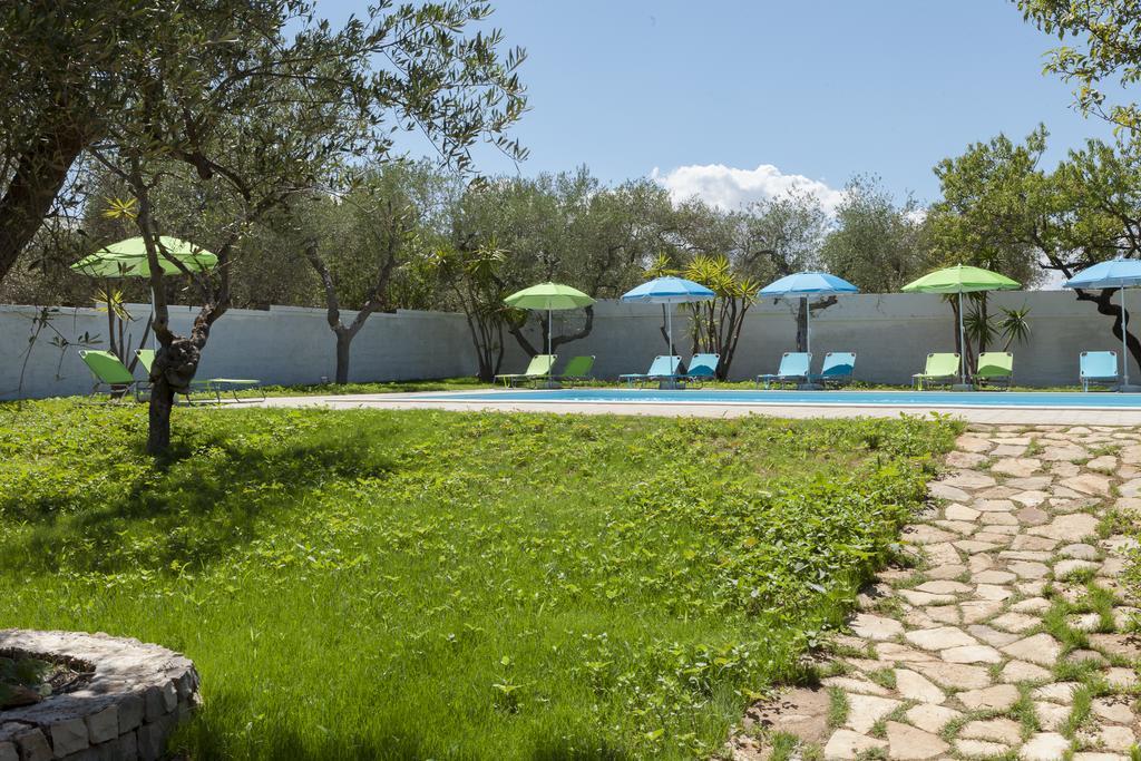 Hotel Villa Pirotta Sannicandro di Bari Exteriör bild
