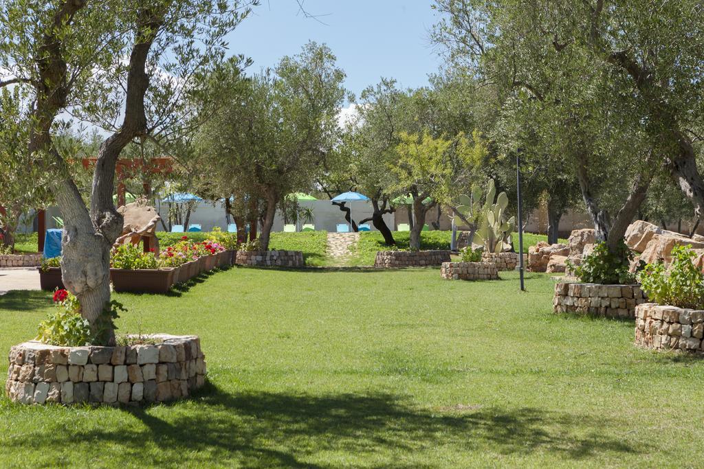 Hotel Villa Pirotta Sannicandro di Bari Exteriör bild