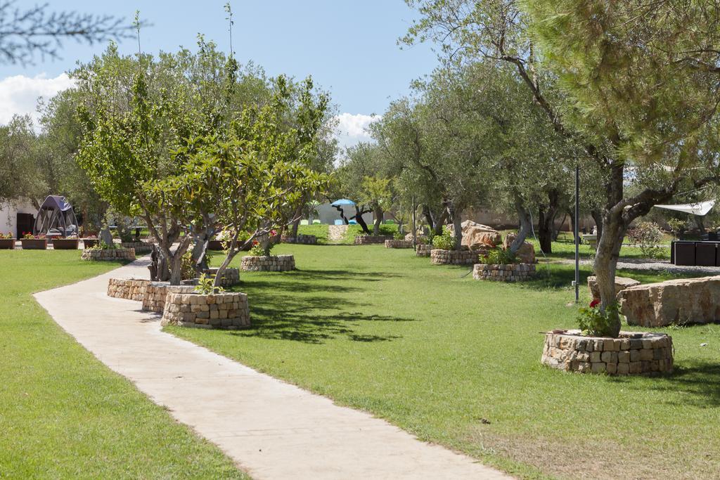 Hotel Villa Pirotta Sannicandro di Bari Exteriör bild