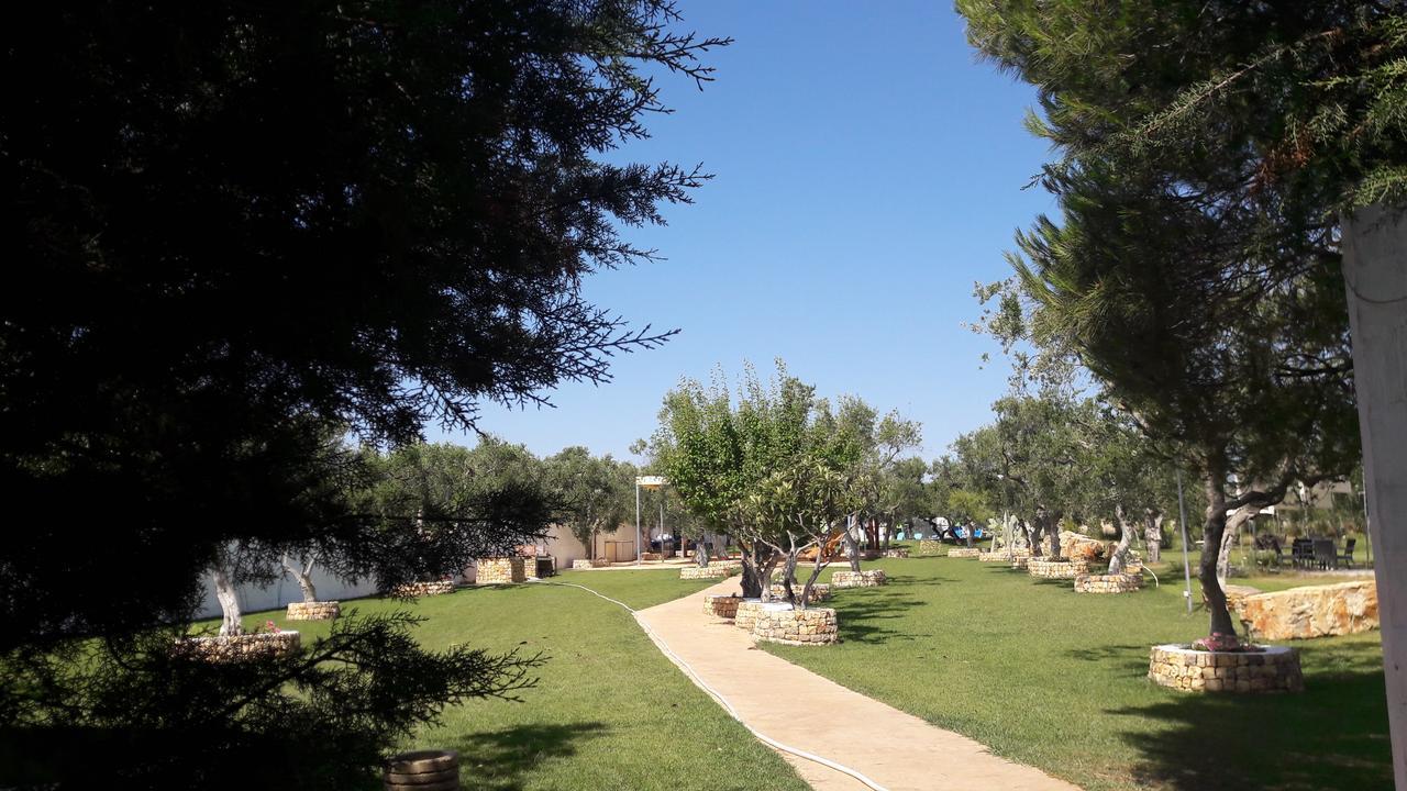 Hotel Villa Pirotta Sannicandro di Bari Exteriör bild