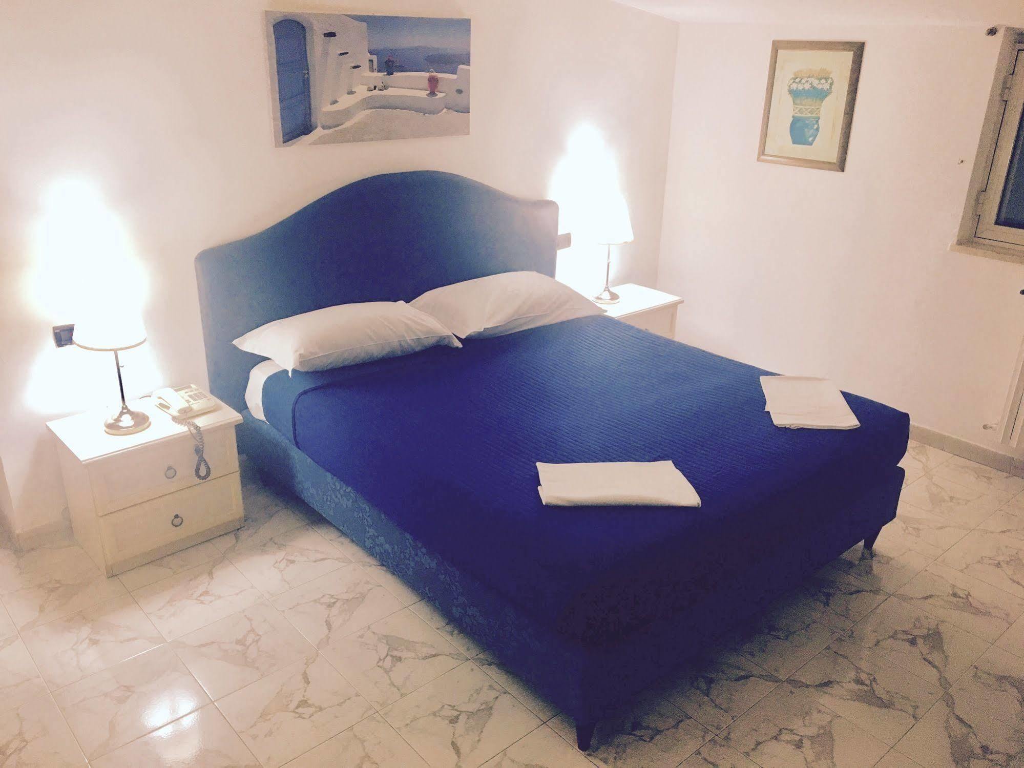 Hotel Villa Pirotta Sannicandro di Bari Exteriör bild