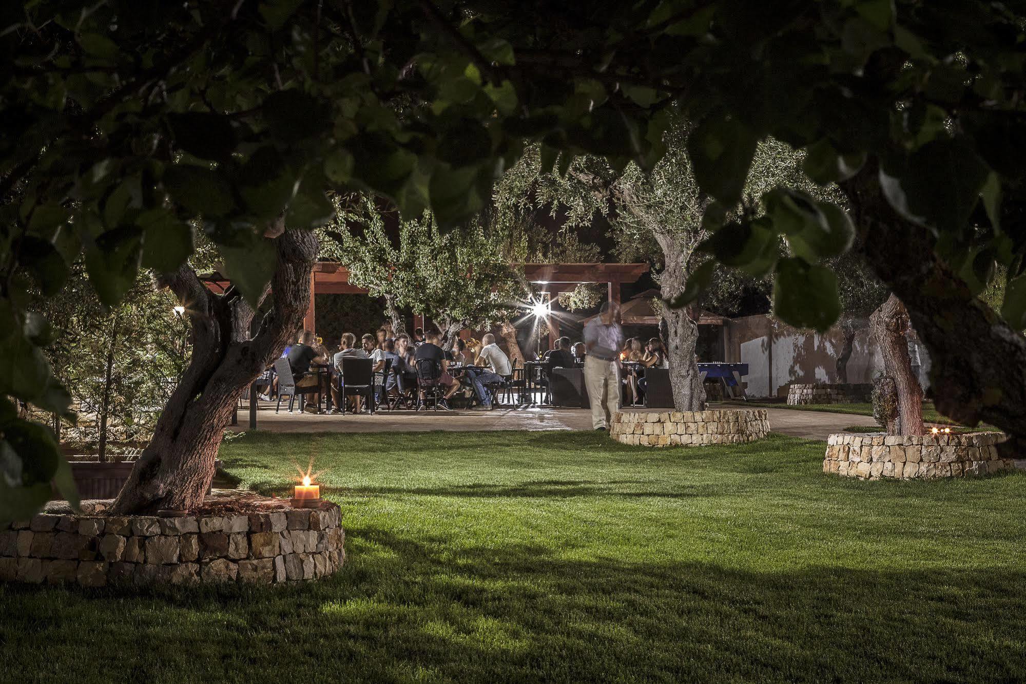 Hotel Villa Pirotta Sannicandro di Bari Exteriör bild