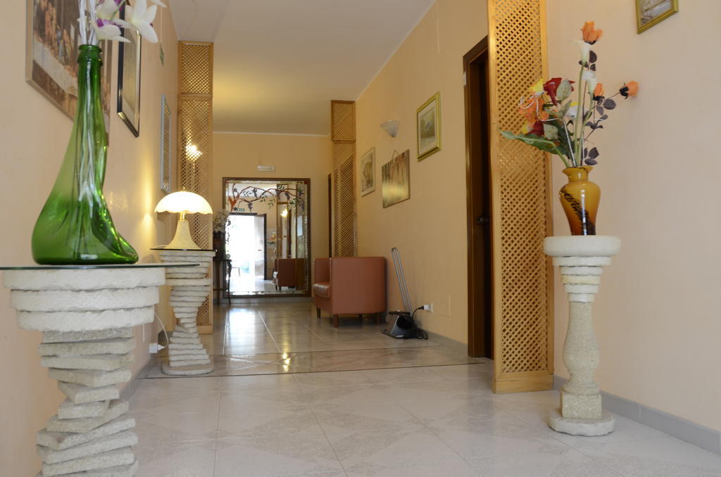 Hotel Villa Pirotta Sannicandro di Bari Exteriör bild